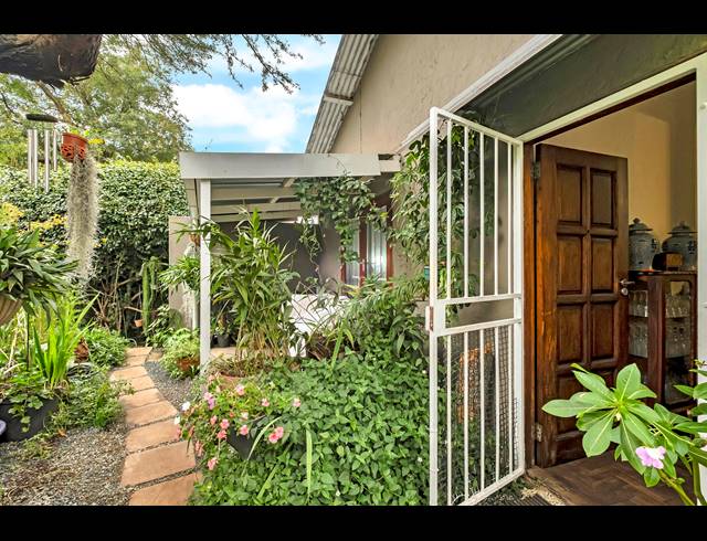 3 BEDROOM HOUSE FOR SALE IN WESTDENE